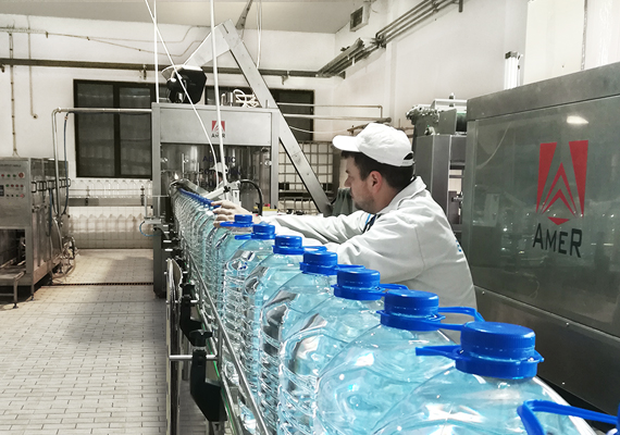 Proizvodnja prirodne mineralne vode pod sopstvenim brendom i brizganje PET i HDPE proizvoda.
 